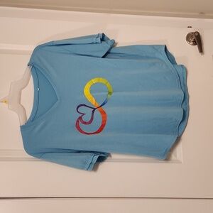 Blue 3x T-shirt. With cute rainbow graphic